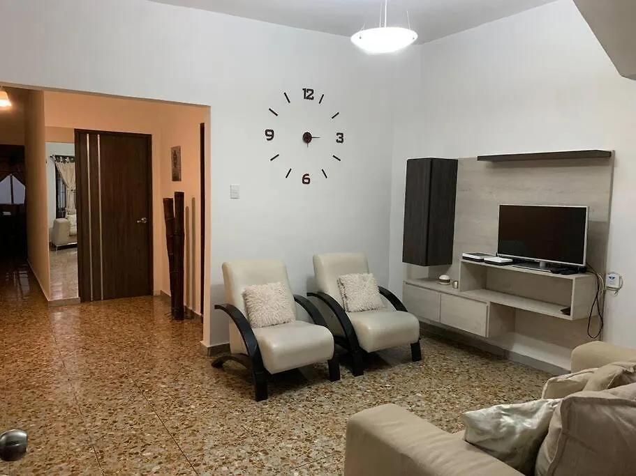 Apartment Apartamento En Laureles Con Ubicacion Privilegiada Medellin