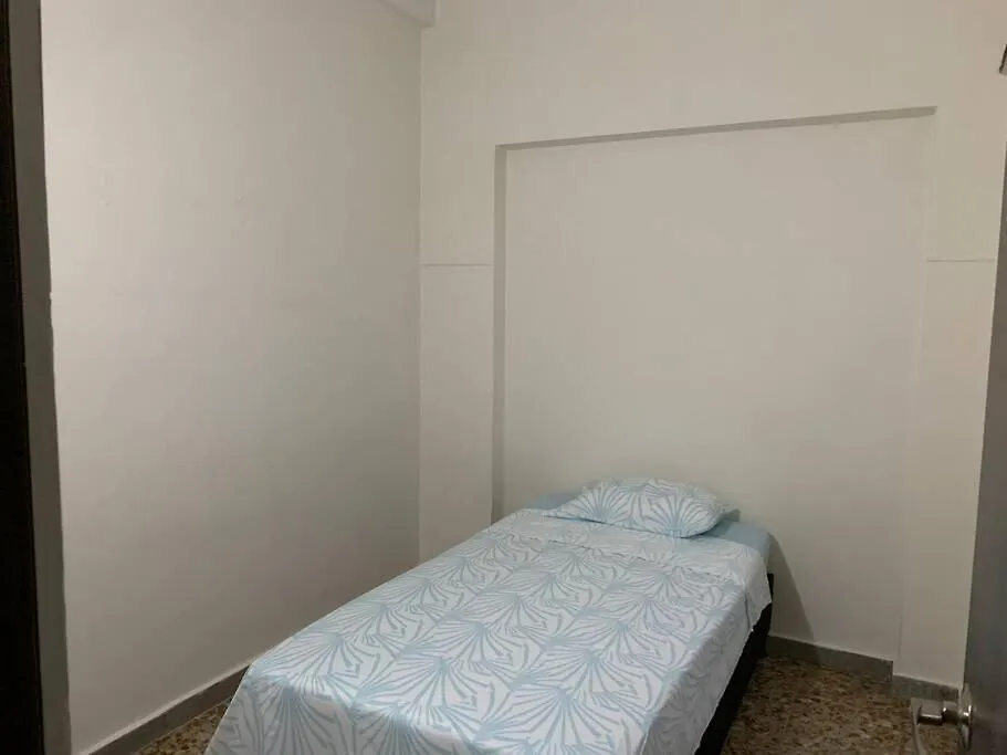 Apartamento En Laureles Con Ubicacion Privilegiada Medellin 0*,  Colombia